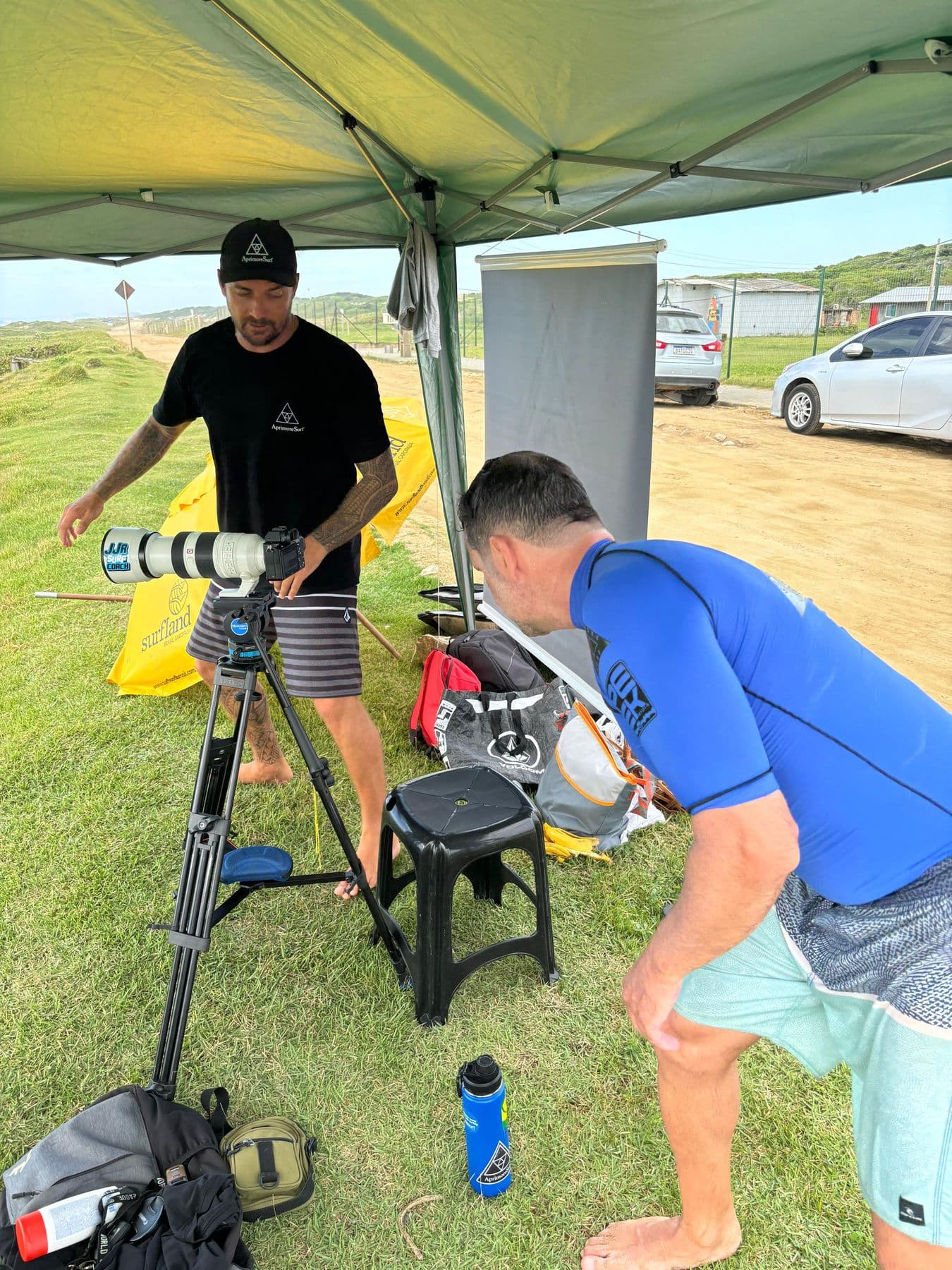 Filmagem para análise de vídeo na praia
